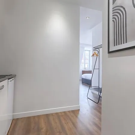 Sd11 - Luxury Bright Flat 4p - Heart Of Paris